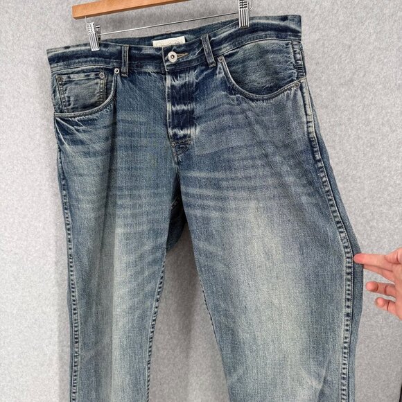 Carbon 2 Cobalt Mens Straight Leg Jeans Size 36 Light Wash Distressed Button Fly - Picture 4 of 15